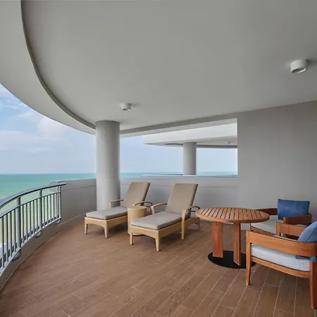 Hilton Hua Hin Resort & Spa Exterior photo