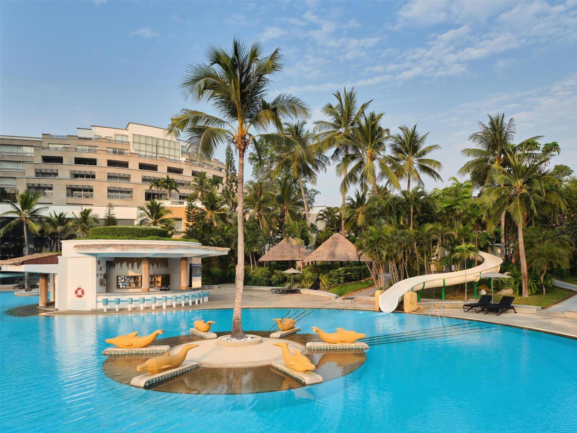 Resort Hilton &